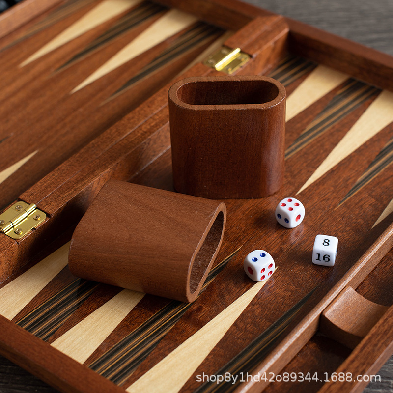중급 및 고급 마호가니로 제작된 원목 백개먼 게임판 - Board Game Vantage 리뷰 및 가격
